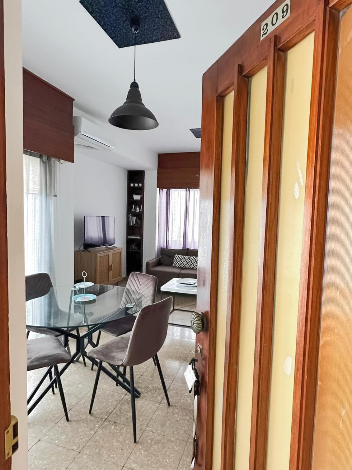 Comfortable Engomi Apartment Nicósia Exterior foto